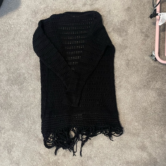 Long Flowy Cardigan with tassels - Picture 3 of 6